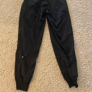 Dance Studio Mid Rise Lululemon Joggers -Size 6